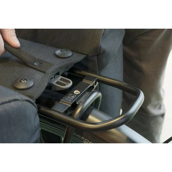 New Looxs Avero Dubbele Fietstas 25L - Zwart 7 New Looxs Avero Dubbele Fietstas 25L - Zwart – Image 5