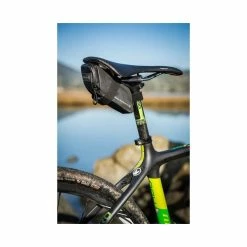 Blackburn Grid Zadeltas Medium 0.6L - Zwart -Beck Tassen Soldes blackburn grid zadeltas medium 0 6l zwart 616982 2 l